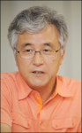 [한국출판문화상 50년] 책, 미래와의 대화 <10> 건강한 삶을 위하여 - 인문학에 의학 접목해 건강에 대해 연구하죠