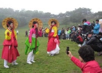 상당산성서 궁중의상 쇼