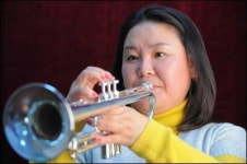 독종 女트럼펫 연주자