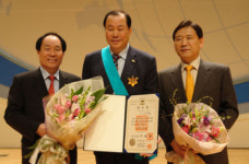 고영립 화승 회장 금탑산업훈장 수상