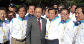 대통령도 관심 독도사랑티셔츠입기 운동
