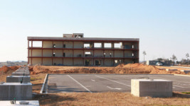 무안 골프연습장 혈세먹는 하마 되나