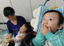 조산아 치료제 주사 한방에 70만원, 보험도 안 되고… 고아원서도 거부