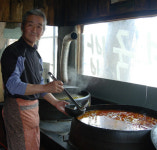 이웃 사랑 덕에 국밥값 못 올리죠