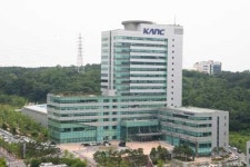 열살 나노팹의 SOS 자립은 아직 힘겨워요