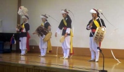 김임철씨 가족사물놀이단 풍물과 사물은 뭐가 다를까? 우리가 알려 줄게