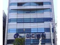 [테마 스토리] 100억은 기본… 재벌 안부러워