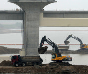 신공항 10조=고교 무상교육 5년… 잘못된 토목은 재정 재앙 초래