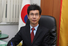 [과학자가 부러워하는 과학자] <3> 유건호 경희대 교수-장진 경희대 교수