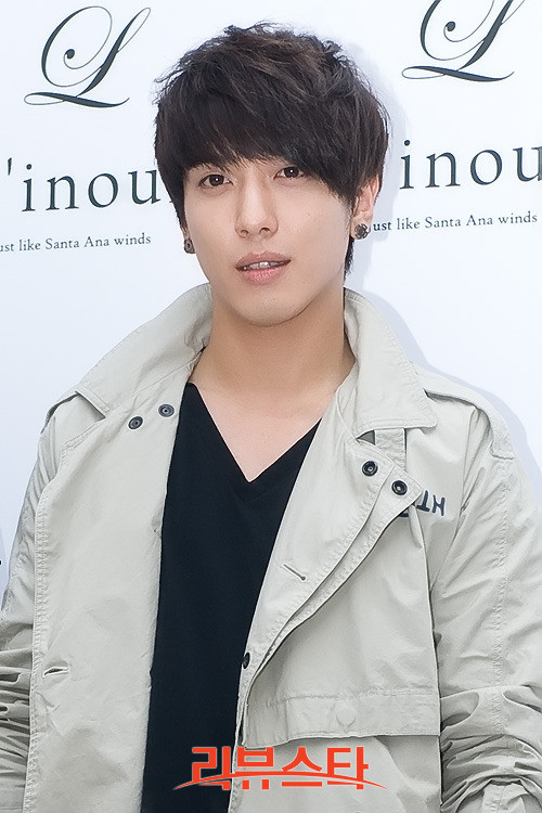 씨엔블루, 정용화 논란 끝에 진실한 음악활동에 전념하며 열정 발산