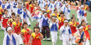 엄마 아빠 우리 예쁘죠 초등학교 봄 운동회
