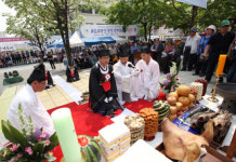 온천수여, 영원히 내뿜어라