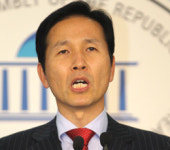 우제창 前 의원 '공천헌금 수수' 영장