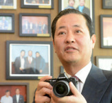 방일석 사장 전격 해임… 한국올림푸스에 무슨 일이…