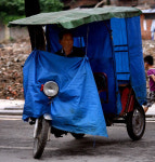 [Lens View] 대륙의 두 바퀴는 오늘도 구른다… 세월을 넘어 동행의 페달