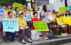 할머니와 함께한 수요집회