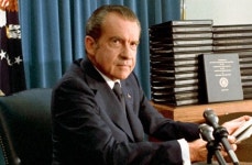 내곡동, 워터게이트 사건 연상시킨다 지적