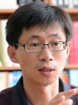 일제고사 거부 김영승 교사… 두 번 파면 두 번 승소… 4월 복직