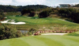 최첨단 시스템으로 최상의 코스상태가 인상적인 해슬리나인브릿지