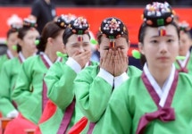 [포토에세이] 성년식, 낯설지만 설레는…