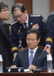'김용판 감싸기' 나선 새누리… 국감은 파행