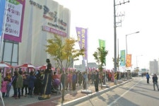 ‘영주가흥 코아루 노블’ 1km 줄서기 1만4000여 명 방문해 ‘인기’