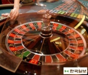 [Cover Story] 확률에 숨겨진 치명적 함정… 불나방들의 무모한 잭팟 꿈