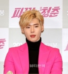 [BH포토] 이종석, 전설의 카사노바다운 꽃미소