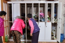 [View&] 같이 먹고 같이 자고… 북적북적하게 사는 것이 좋지