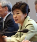 노조 조직적 반발에 사실상 선전 포고… 지방선거 득표에 유리 계산도 깔려