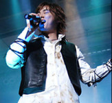 그룹 버즈의 보컬…민경훈 록계 