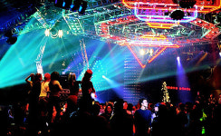 부산 나이트클럽들 ‘바캉스 사랑’ 부킹 전쟁