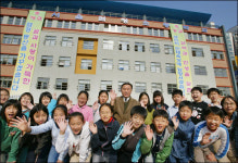 힘찬 새 출발! 서울 염경초등학교 개교