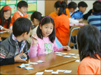 즐거운 게임·노래·율동…영어는 놀이예요