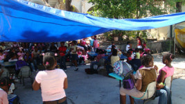 폐허 속 어린이 미소에 희망이…