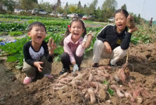 [우리 엄마 디카 솜씨] 모델 뺨치는 포즈 달인들 外