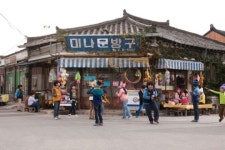 오색 빛깔 감성 스크린으로 만나요!