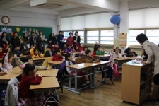 [비둘기기자 새소식] 언니·오빠 손잡고 스쿨 투어 外