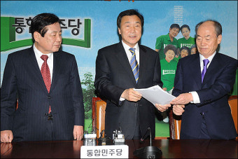 [커버·공천 물갈이] 민주당 공천 물갈이 혁명이냐 숙청이냐