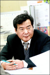 우석균 건강 보건의료단체연합 정책실장 "의료민영화 환상서 깨어 나야"