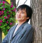 거대담론을 개인적 역사의 관점으로