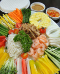 베트남 거리 한복판에 서다
