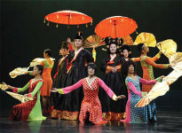 한국 예술을 정식 초청합나다