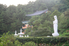 통영 연화도(경남 통영시 욕지면 연화리), 산·바다·섬… 한 가슴에 품다