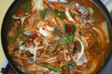 [이야기가 있는 맛집 (42)] 탕인지 찜인지… 제철 생선 맛 진국이네