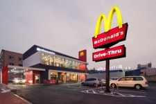 바쁠 땐 차 안에서 주문하세요