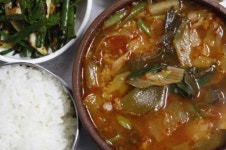 [이야기가 있는 맛집(61)] 국일따로 70년 전통의 맛 일품