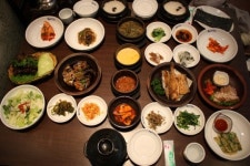 [이야기가 있는 맛집(76)] 청국장 쓱쓱 비벼 먹고 한양 가소~