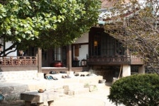 [이야기가 있는 맛집(80)] 찻잔 속에 스며 있는 문학의 향기