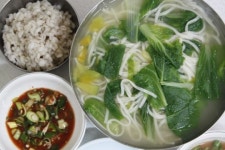 [이야기가 있는 맛집(110)] 교통 요지 따라 생긴 개성 강한 맛